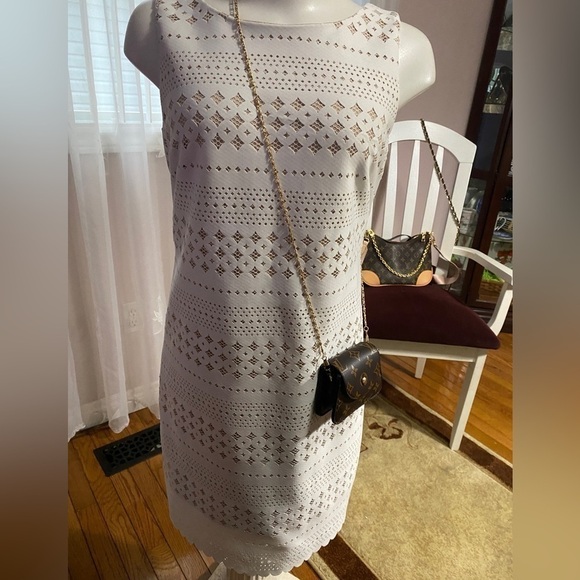 Eliza J Laser Cut Sheath Cream over tan Dress sz M/L EUC - Picture 15 of 16